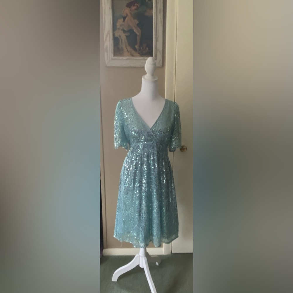 Betsey Johnson sequined evening kimono style party  size medium robins egg blue